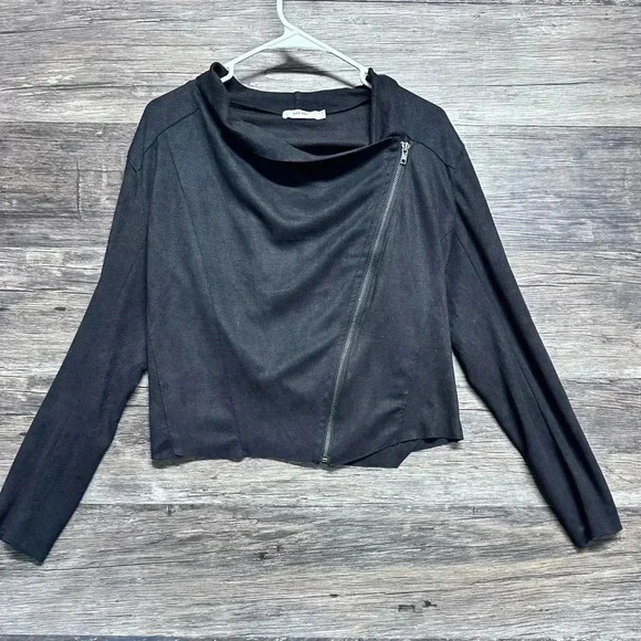 Mod Ref Black Asymmetrical Zipper Women's Top Blouse - Picture 1 of 5